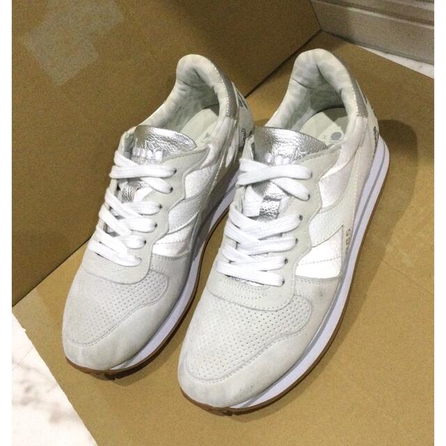 DIADORA - DIADORA レディーススニーカーの通販 by GC8722 DIADORA - DIADORA レディーススニーカーの通販 by GC8722