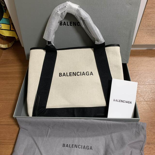 Balenciaga(バレンシアガ)のバレンシアガ　トートバッグS ☆新品☆ レディースのバッグ(トートバッグ)の商品写真