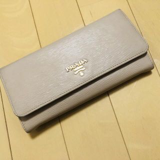 プラダ(PRADA)のPRADA 長財布　ベージュ(財布)