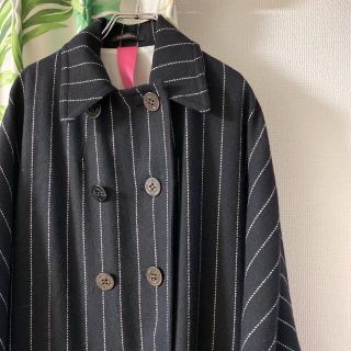 ヨウジヤマモト(Yohji Yamamoto)のヨウジヤマモト  ウールギャバサージストライプダブルステンカラーコート(ステンカラーコート)