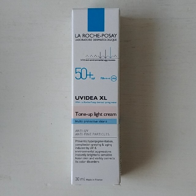 LA ROCHE-POSAY(ラロッシュポゼ)の新品　ラロッシュポゼ　トーンアップライト コスメ/美容のベースメイク/化粧品(化粧下地)の商品写真