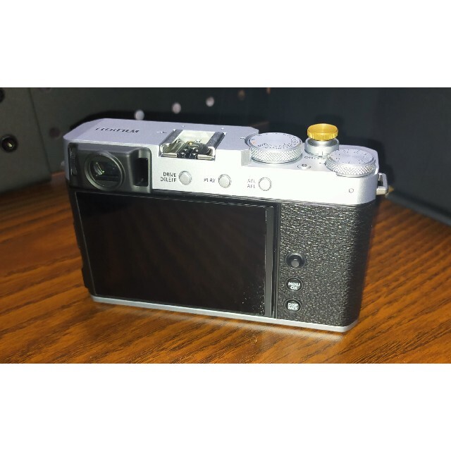 富士フイルム(フジフイルム)のFUJIFILM XE-4 スマホ/家電/カメラのカメラ(ミラーレス一眼)の商品写真