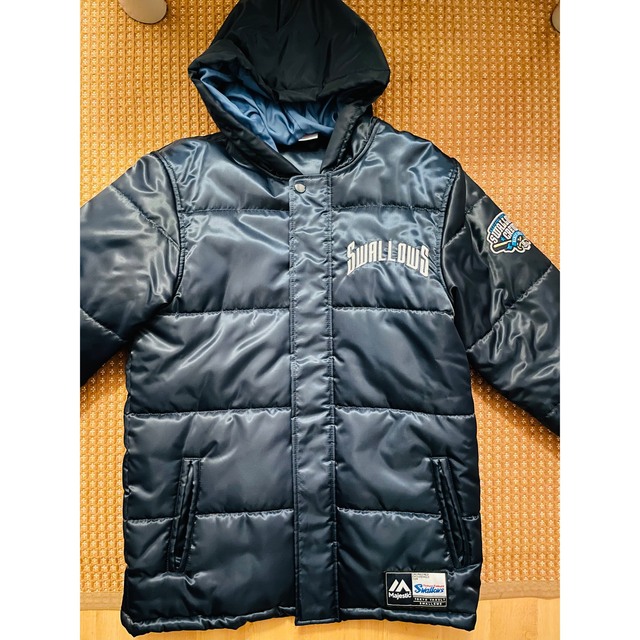 Majestic - 【匿名配送】ヤクルトスワローズ ジャケットの通販 Majestic - 【匿名配送】ヤクルトスワローズ ジャケットの通販