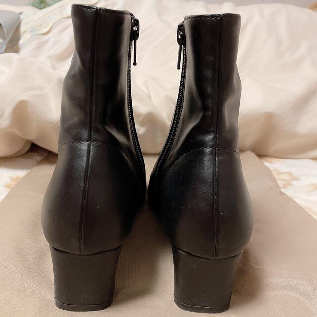 SNIDEL(スナイデル)のスナイデル　スクエアショートブーツ　23.5センチ☆ レディースの靴/シューズ(ブーツ)の商品写真