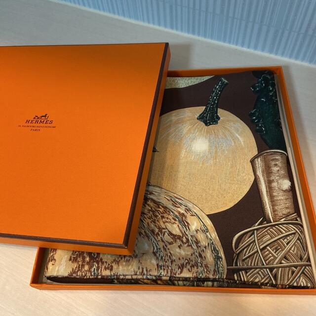 履き心地◎ *極美品! HERMES カレ90 カボチャとコロシント