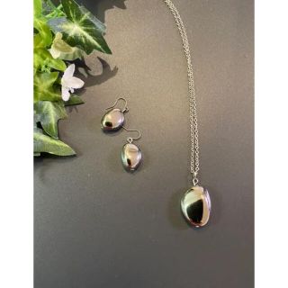 シルバードロップ　ピアス＆ロングネックレス(ネックレス)