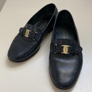 サルヴァトーレフェラガモ(Salvatore Ferragamo)のフェラガモ　ローファー　ブラック(ドレス/ビジネス)