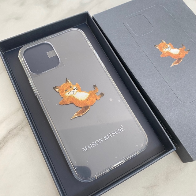 メゾンキツネ CHILLAX FOX iPhone12ケースmaisonkitsune