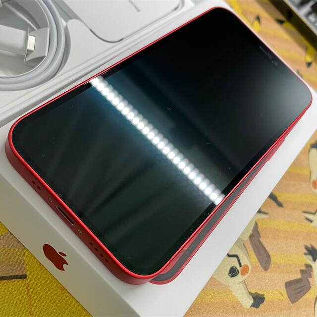 iPhone(アイフォーン)のiphone12 mini red 64gb simフリー　新同品 スマホ/家電/カメラのスマートフォン/携帯電話(スマートフォン本体)の商品写真