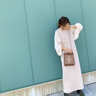 トラッゾドンナ(TORRAZZO DONNA)の最終値下【新品未使用】TORRAZZODONNA★ドッキングワンピース★ベージュ(ロングワンピース/マキシワンピース)