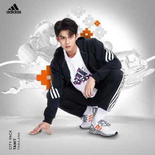 アディダス(adidas)のadidas Tシャツ(Tシャツ/カットソー(半袖/袖なし))