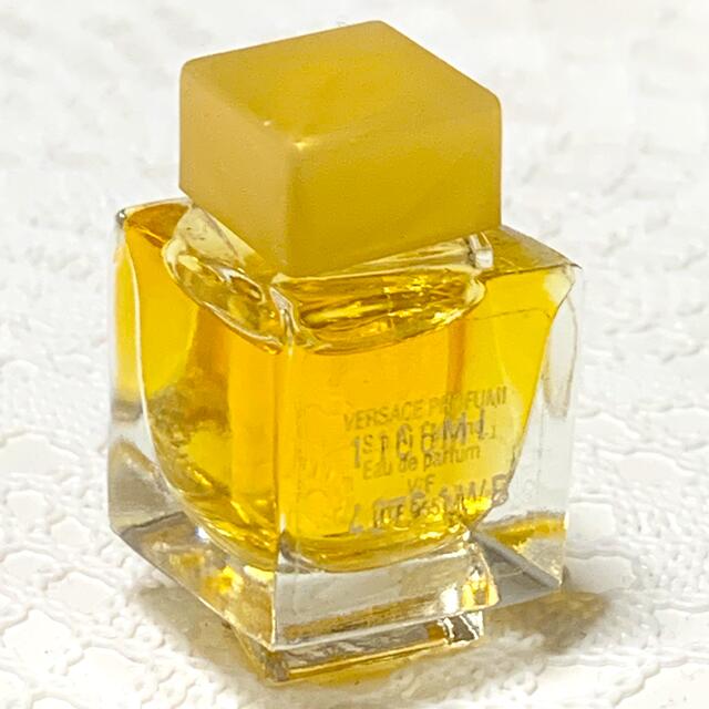 VERSACE(ヴェルサーチ)のVERSACE PROFUMI オ－ドパルファム 3.5ml コスメ/美容の香水(香水(女性用))の商品写真