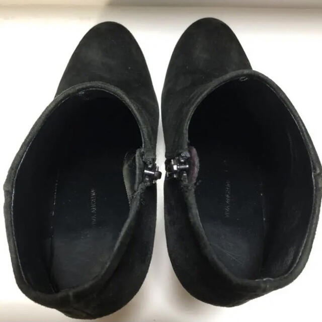 VIVA ANGELINA(ビバアンジェリーナ)のviva angelina ショートブーツ ブラック　23.5cm レディースの靴/シューズ(ブーツ)の商品写真