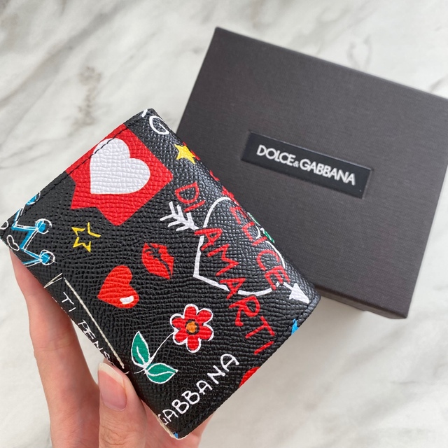 ラスト１【新品】Dolce&Gabbana グラフィティ 三つ折り財布 ブラック 1