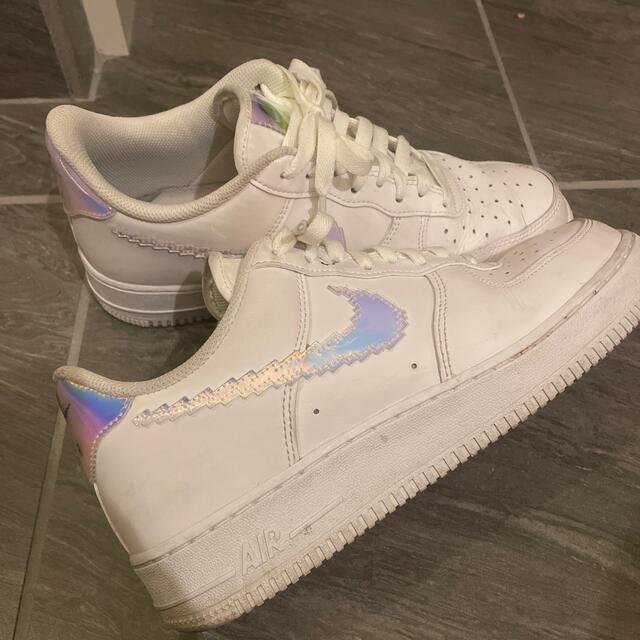 NIKE エアフォース1 lv8