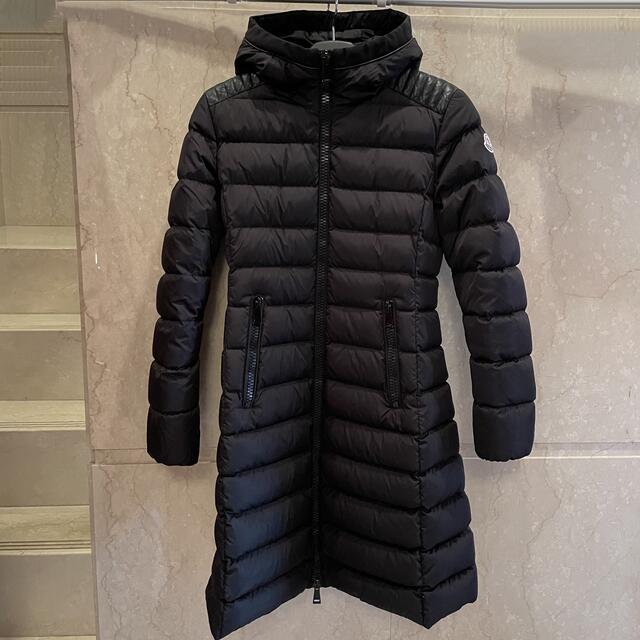 MONCLER(モンクレール)のモンクレール　MONCLER OROPHIN 黒 ダウン　ロング レディースのジャケット/アウター(ダウンコート)の商品写真