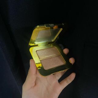 トムフォード(TOM FORD)のトムフォード　ハイライト　チーク　(フェイスパウダー)