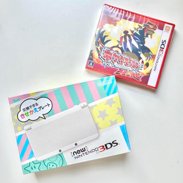 美品! Nintendo NEW ニンテンドー 3DS 箱付き　オメガルビー