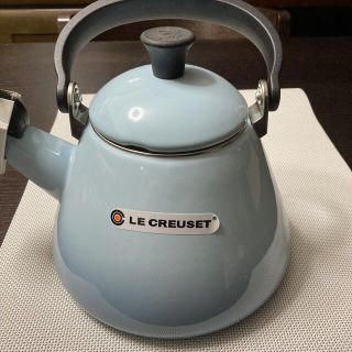 LE CREUSET - 新品 ルクルーゼ ケトル コースタルブルーの通販 by ...