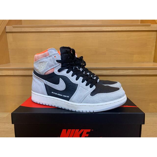 NIKE AIR JORDAN 1 RETRO HYPER CRIMSON