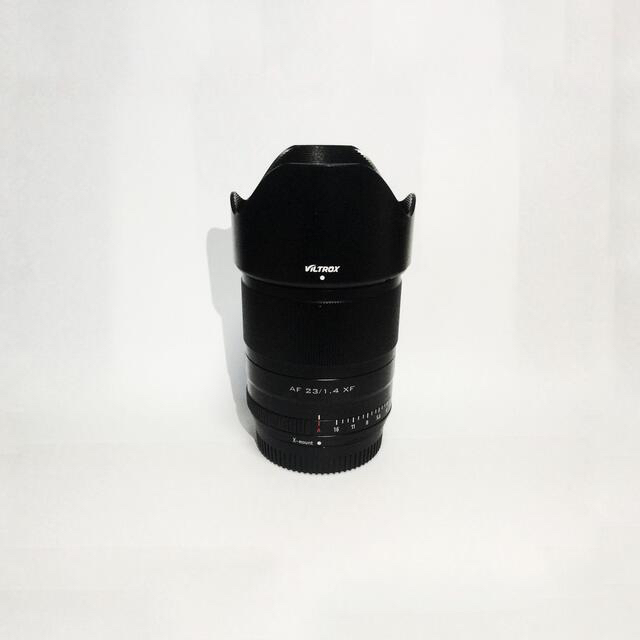 富士フイルム(フジフイルム)のVILTROX AF 23mm F1.4 STM 単焦点レンズ 後期モデル スマホ/家電/カメラのカメラ(レンズ(単焦点))の商品写真