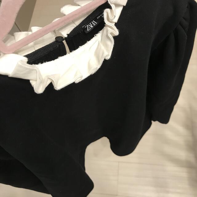 ZARA(ザラ)のZARA パフショルダー フリル ブラック レディースのトップス(トレーナー/スウェット)の商品写真