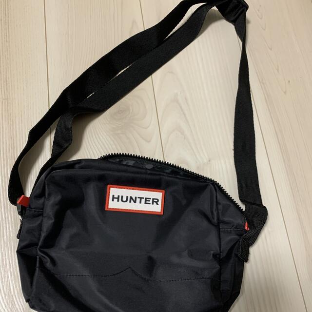 HUNTER(ハンター)のHUNTER ハンタームック本付録　ブラック レディースのバッグ(ショルダーバッグ)の商品写真