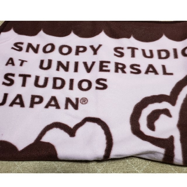 SNOOPY(スヌーピー)の新品　スヌーピーひざ掛け インテリア/住まい/日用品の寝具(毛布)の商品写真