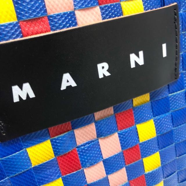 Marni - ブルー×マルチの通販 by ブランディア｜マルニならラクマ - マルニ トートバッグ 驚きの破格値