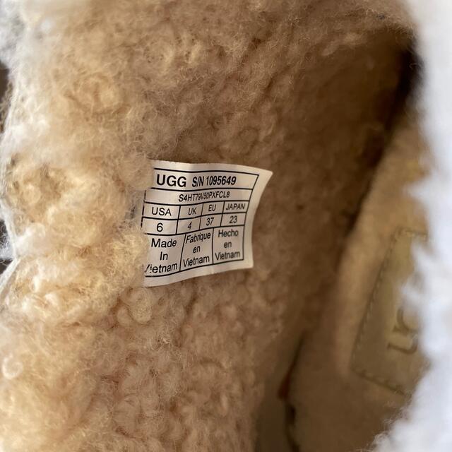 値引き中　ほぼ新品　UGGブーツ 2