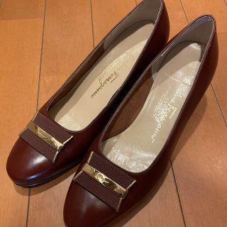 サルヴァトーレフェラガモ(Salvatore Ferragamo)のフェラガモ パンプス サイズ6(ハイヒール/パンプス)