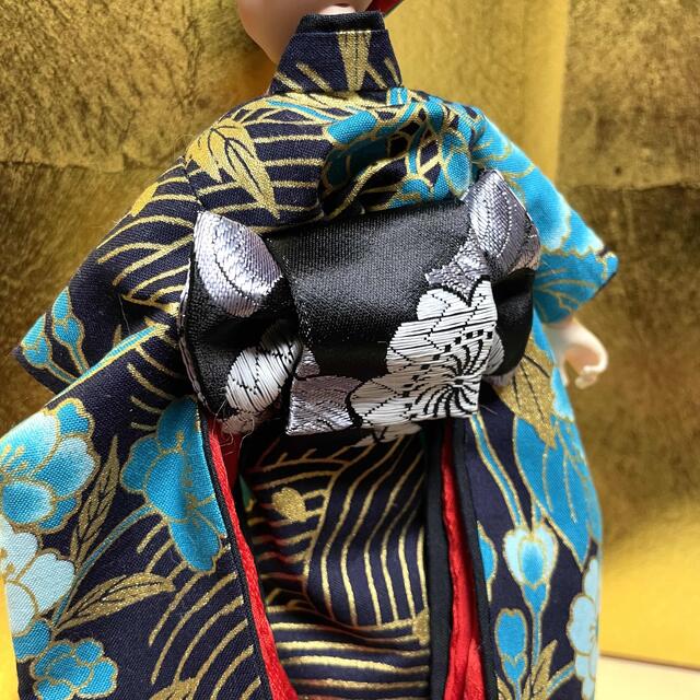 No.243 ミニチュア着物 引きずり着物 リカちゃん着物 着せ替え服 No.243 ミニチュア着物 引きずり着物 リカちゃん着物 着せ替え服