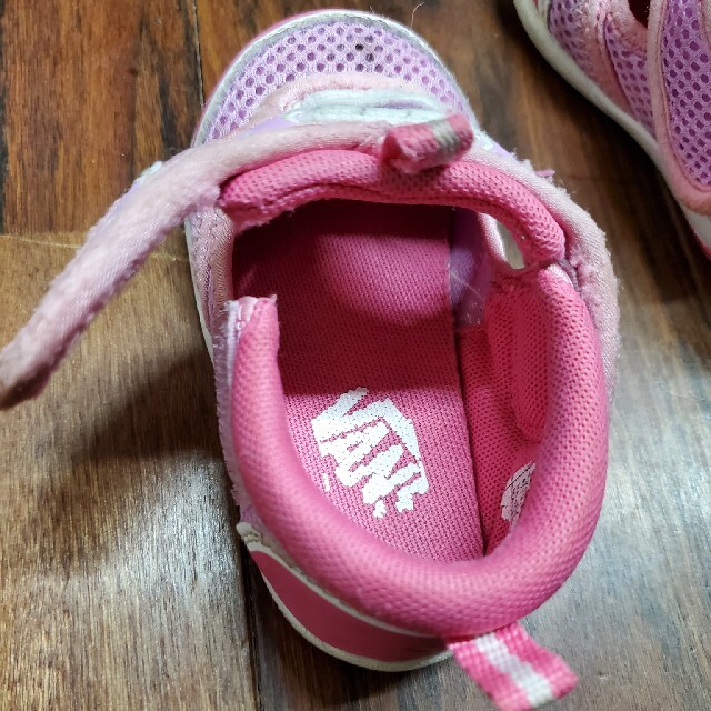VANS(ヴァンズ)の【VANS】ピンク ベビーサンダル 13.5cm キッズ/ベビー/マタニティのベビー靴/シューズ(~14cm)(サンダル)の商品写真