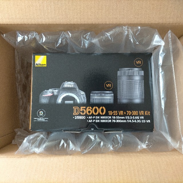 セール特価 Nikon - Nikon ニコン ダブルズームキット 新品未開封 保証