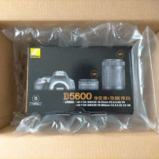 新品未使用 Nikon ニコン D5600 ダブルズームキット メーカー保証付き