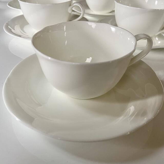 Noritake(ノリタケ)の超美品☆９点 カップ＆ソーサ ティーポット シュガーポット ミルクピッチャー インテリア/住まい/日用品のキッチン/食器(グラス/カップ)の商品写真