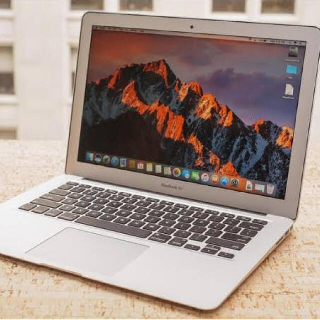 【超美品】Macbook Air 2017【13inch／128GB】