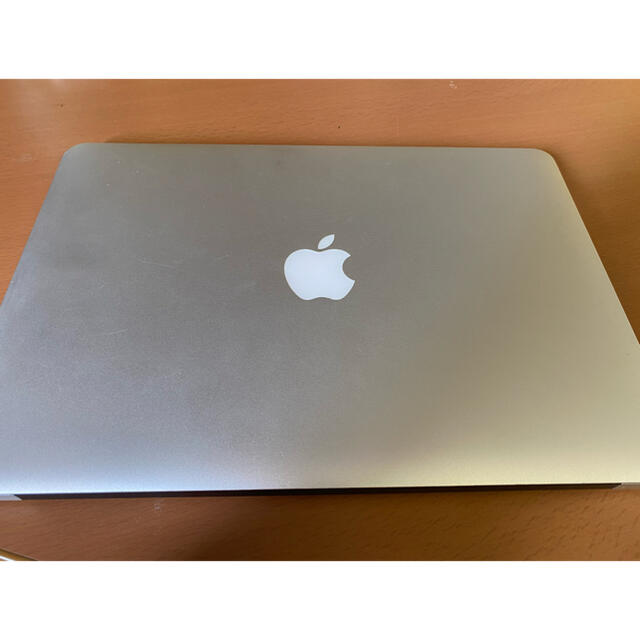 Apple(アップル)のMacBook Air core i5 2017年モデル　ノートパソコン　 スマホ/家電/カメラのPC/タブレット(ノートPC)の商品写真