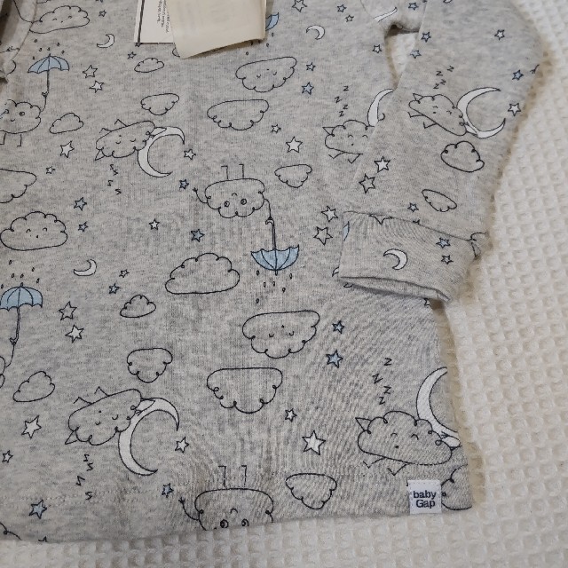 babyGAP(ベビーギャップ)のBaby gap オーガニックコットンパジャマ キッズ/ベビー/マタニティのキッズ服男の子用(90cm~)(パジャマ)の商品写真