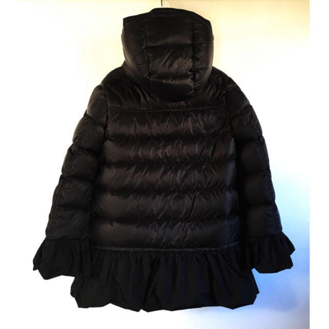 MONCLER(モンクレール)の★7272様専用★MONCLER キッズ　サイズ8 130 ブラック　ダウン キッズ/ベビー/マタニティのキッズ服女の子用(90cm~)(コート)の商品写真