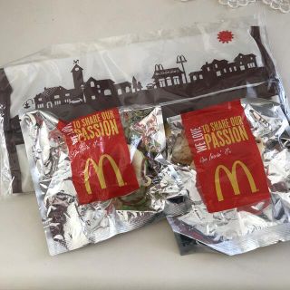 マクドナルド(マクドナルド)の【非売品】マクドナルドノベルティ*ティッシュボックスカバー＆ストラップ(ノベルティグッズ)