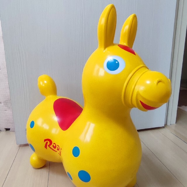 ロディ RODY 乗り物　黄色 エンタメ/ホビーのおもちゃ/ぬいぐるみ(キャラクターグッズ)の商品写真