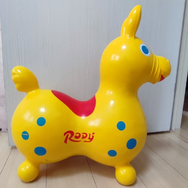 ロディ RODY 乗り物　黄色 エンタメ/ホビーのおもちゃ/ぬいぐるみ(キャラクターグッズ)の商品写真