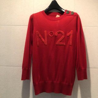 ヌメロヴェントゥーノ(N°21)の美品⭐︎【N°21】ヌメロ⭐︎ セーター　レッド(ニット/セーター)