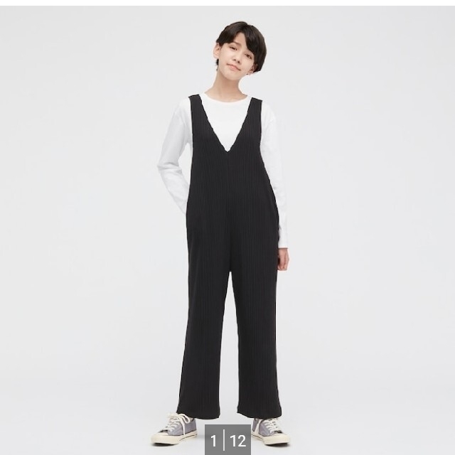 UNIQLO(ユニクロ)のユニクロ　リブサロペット　ブラック　150 レディースのパンツ(サロペット/オーバーオール)の商品写真