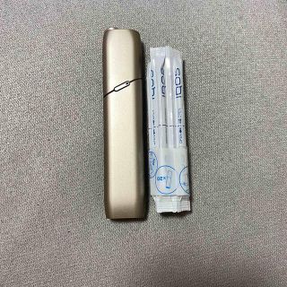 アイコス(IQOS)のiQOS3duo マルチ　カラー　ゴールド　本体(タバコグッズ)