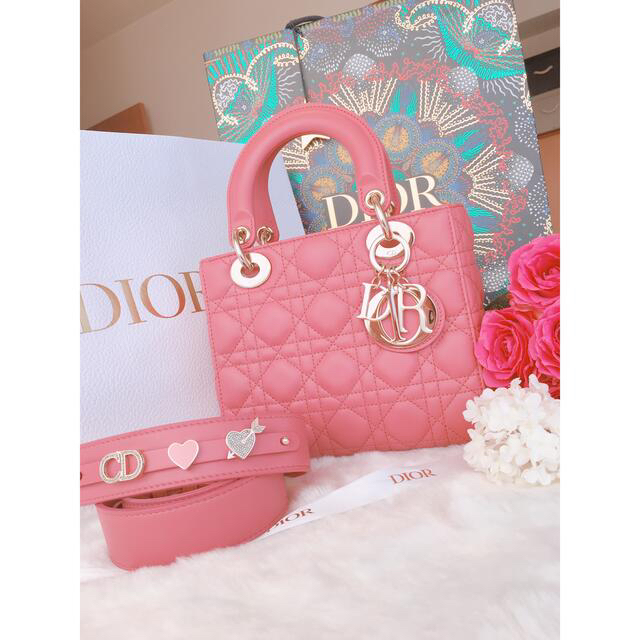 Dior(ディオール)のレディディオール　DIOR バッグ　ピンク　59P lady Dior レディースのバッグ(ハンドバッグ)の商品写真