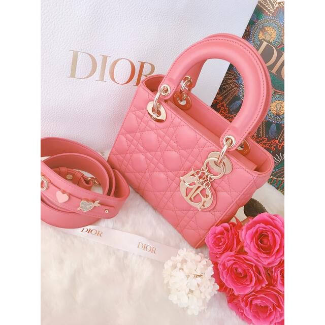 Dior(ディオール)のレディディオール　DIOR バッグ　ピンク　59P lady Dior レディースのバッグ(ハンドバッグ)の商品写真