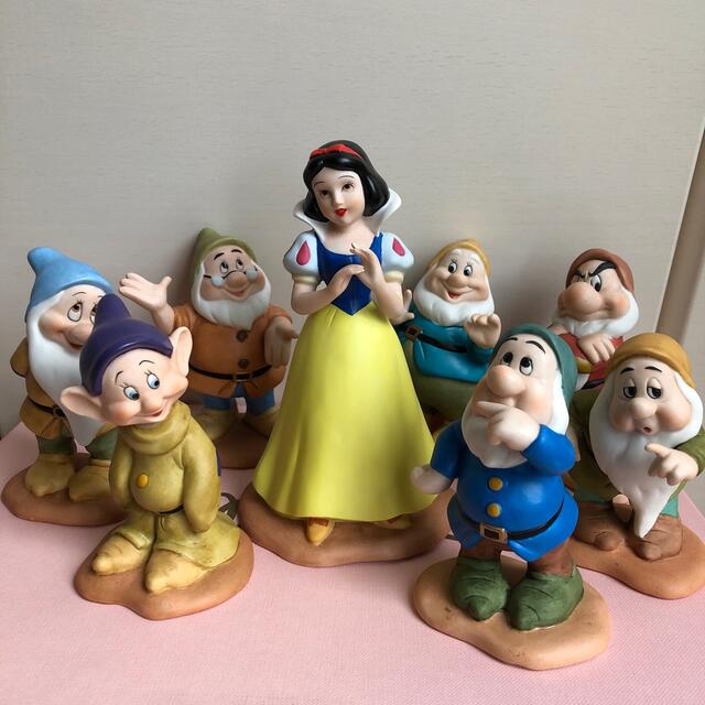 Disney(ディズニー)のDisney白雪姫と7人の小人　人形 インテリア/住まい/日用品のインテリア小物(置物)の商品写真