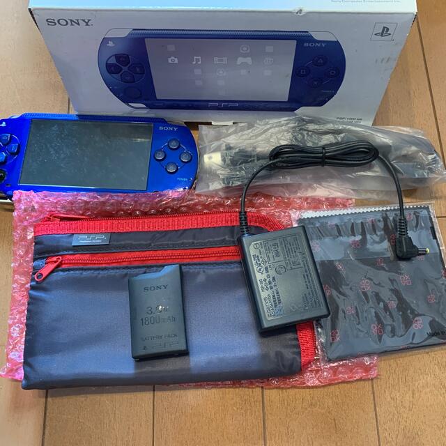 PlayStation Portable(プレイステーションポータブル)のジャンク⭐︎PSP1000本体　メタリックブルー エンタメ/ホビーのゲームソフト/ゲーム機本体(携帯用ゲーム機本体)の商品写真